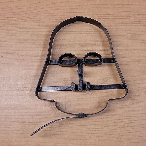 Star Wars set of 4 pancake templates.Coated castiron Yoda/Vader/Trooper/ Tie Fig - Picture 4 of 6